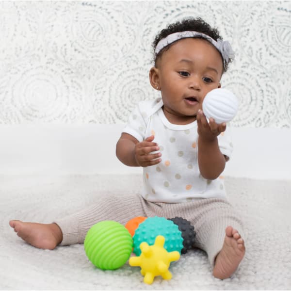 Infantino : Textured Multi Ball Set - ชุดของเล่นบอลหลายพื้นผิว รูปที่ 6