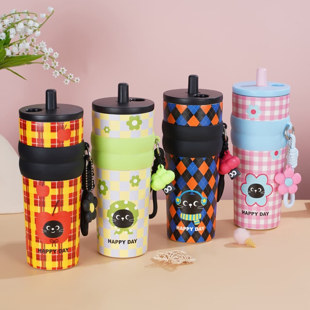 ถ้วยเก็บความร้อน 710ML แก้วเก็บความเย็น จุขนาดใหญ่ 316 สแตนเลส ไตล์น่ารักใหม่ พร้อมหลอด แก้วกาแฟ ลายน่ารัก รูปที่ 3