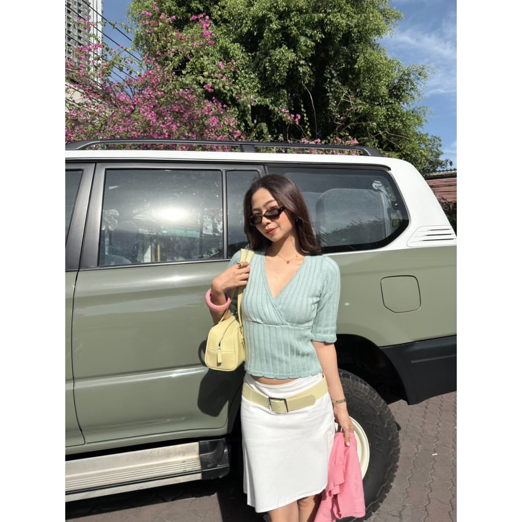 AJENMADE | MONE’ Knit Top เสื้อไหมพรมแขนสั้นไขว้อก รูปที่ 5