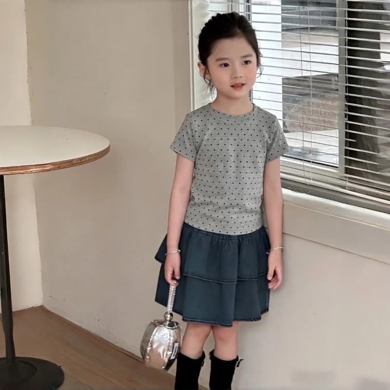 เสื้อยืดแขนสั้นลายจุดสำหรับเด็กผู้หญิง สไตล์เกาหลี ใส่ได้หลายโอกาส ทันสมัย ​​และน่ารัก เสื้อคอกลมทรงสวย รูปที่ 5