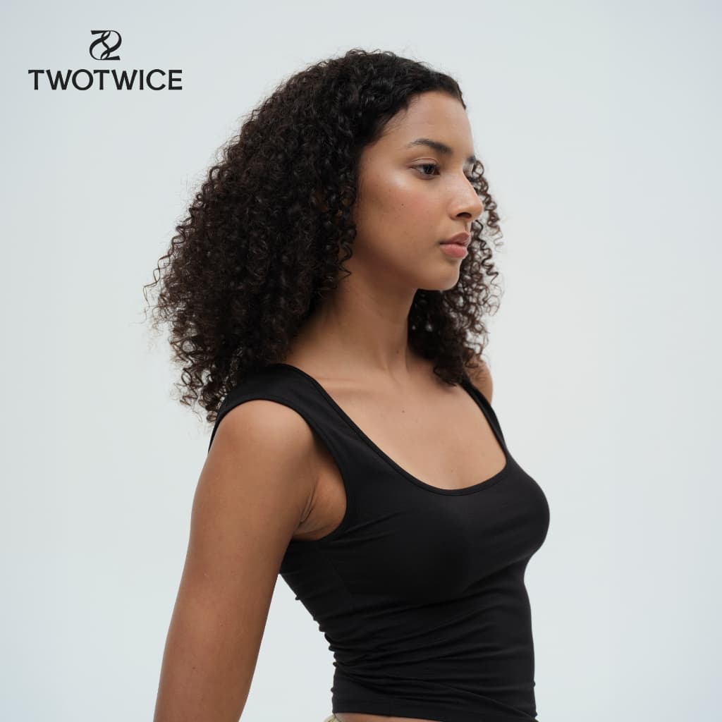 Twotwice - Square Essence Twist Tee - เสื้อแขนกุดคอเหลี่ยมสาย Twist รูปที่ 3