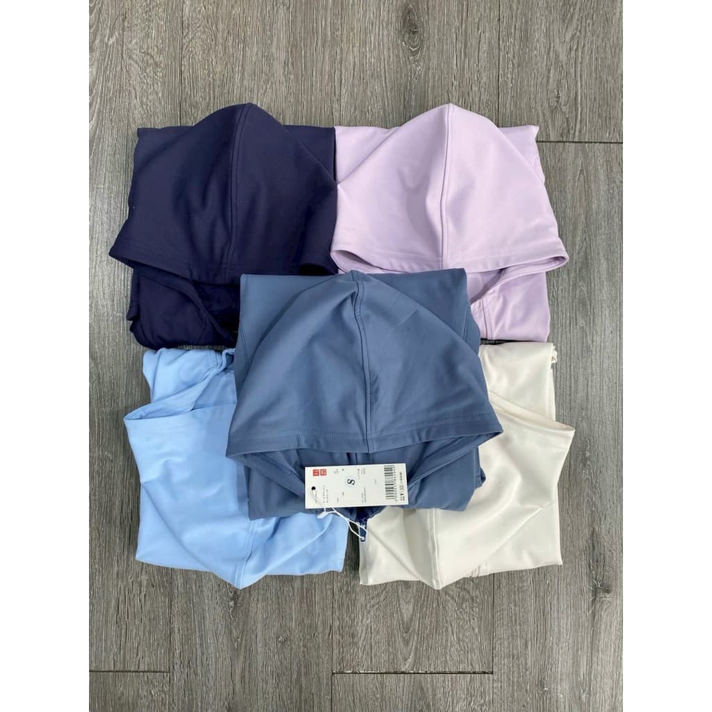 U..niqlo UV Protection เสื้อแขนยาวผ้ายืด ทรงเข้ารูป ผ้านุ่ม ผ้าเย็นๆ ตัวนี้สวยมาก รูปที่ 2