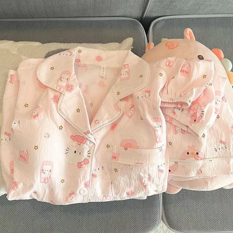 ชุดนอนฤดูร้อน Hello Kitty ลายสก๊อตสีเหลือง 2ชิ้น เสื้อสั้น กางเกงขาสั้น นุ่มสบาย ไซส์ M-2XL ส่งจากไทย รูปที่ 2