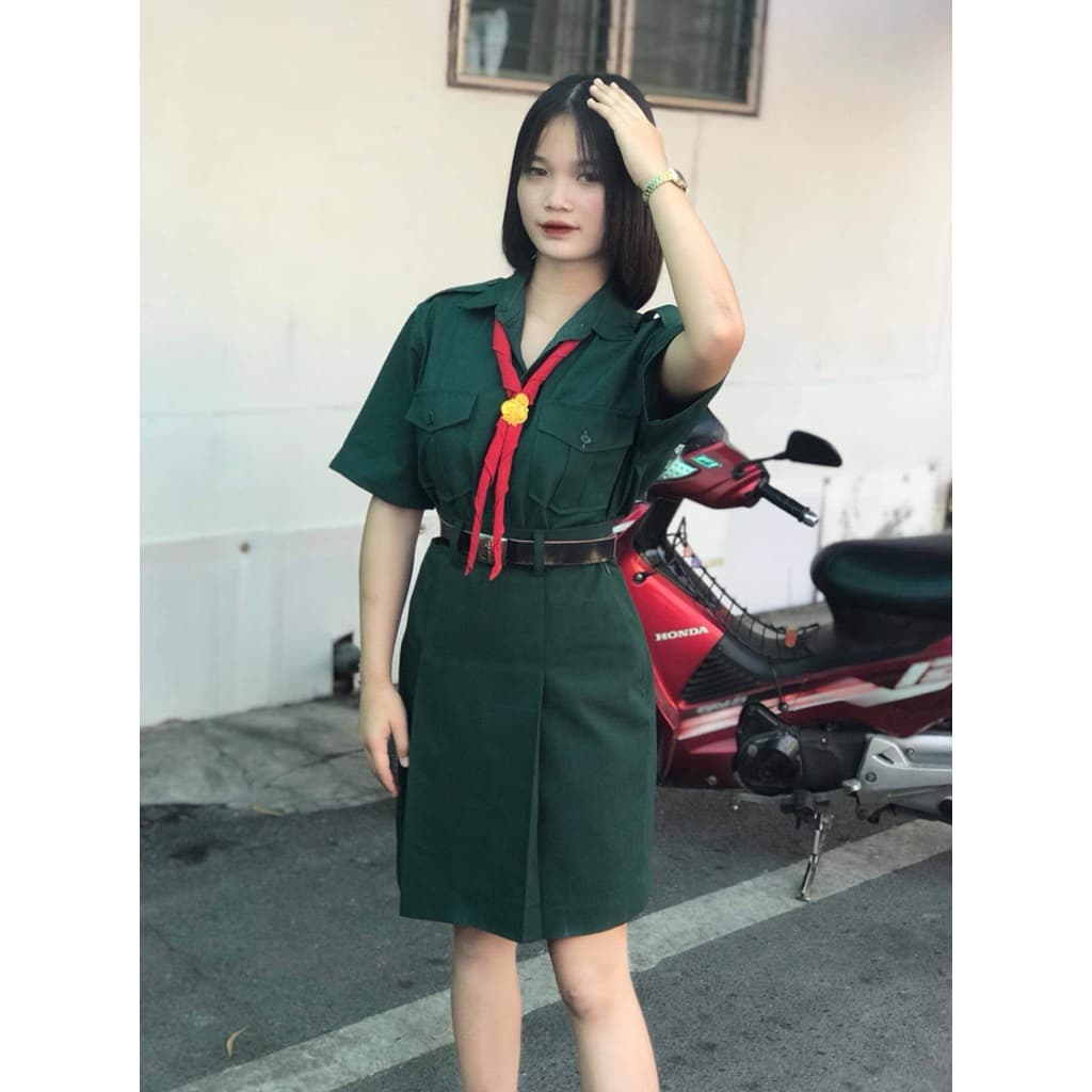 [สั่งซื้อผ่าน Shopee Video รับส่วนลด 150.- ] รอพรี 2-3 วันหลังสั่ง กระโปรงเนตรนารีทรงแคบตราน้านา รูปที่ 6