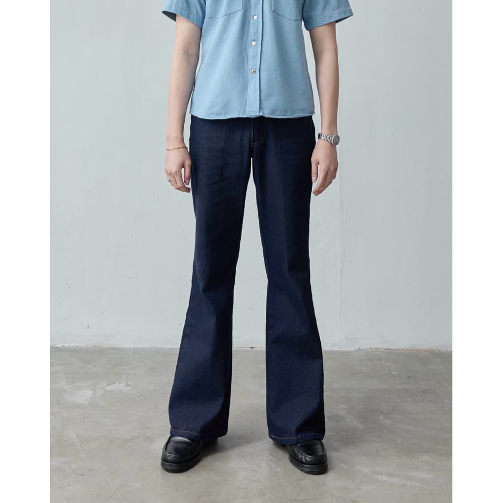 DUMB - The Flared Jeans กางเกงยีนส์ขาม้า รูปที่ 1