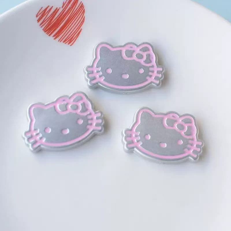 10 ชิ้น เช๊ตการ์ตูน ตุ๊กตาร้านไทย#จิบบิท#ติดรองเท้า#กระเป๋า#DIY น่ารัก อุปกรณ์เสริมจัดส่งทันที รูปที่ 2