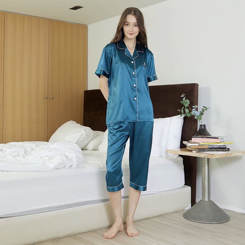 ชุดนอนผ้าซาติน Vana ชุดนอนผู้หญิงสีพื้นใส่สบาย | ชุดนอน เสื้อ กางเกง ชุดกระโปรง รูปที่ 5