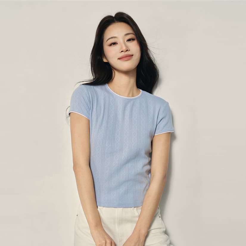 GIORDANO เสื้อยืดผู้หญิง Women's Cotton Regular Tee 05326559 รูปที่ 2