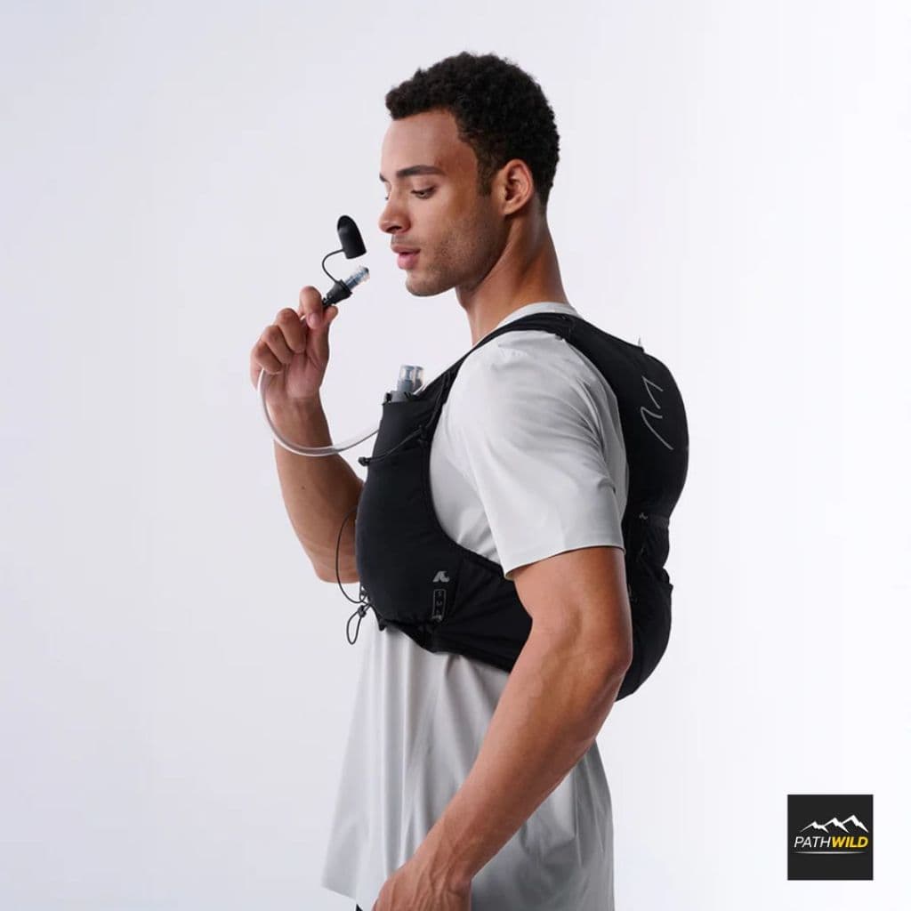 NEVO RHINO CLASSIC 5L VEST เป้น้ำแบบ Unisex ขนาด 5 ลิตร มาพร้อมขวดนิ่ม 500 ml. มีช่องเก็บของหลายช่อง รูปที่ 8