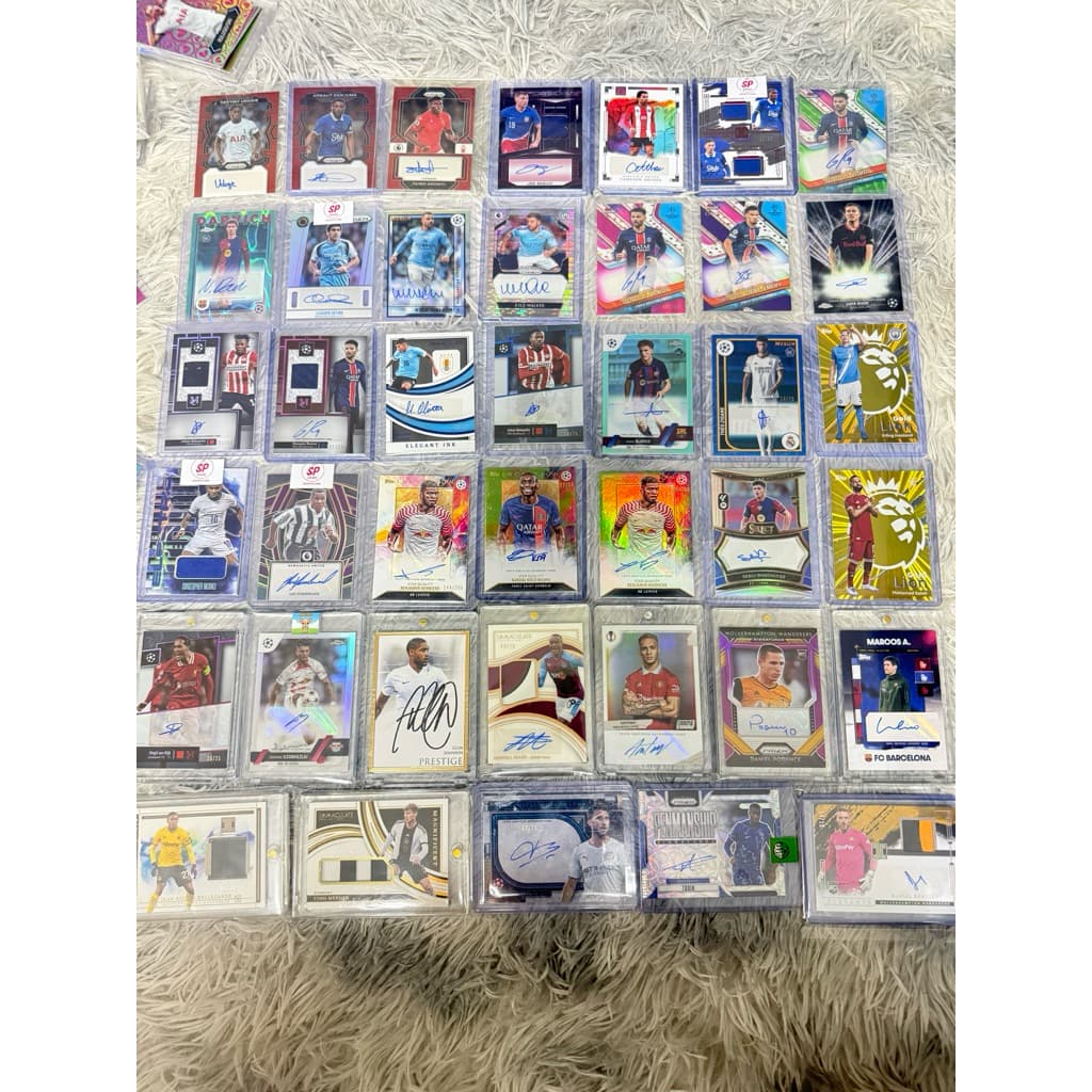 กล่องสุ่มการ์ดฟุตบอล การัน,ลายเซ็น,หรือชิ้นส่วน 100% ทุกกล่อง Panini , Topps