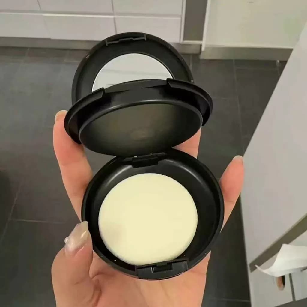 MAC Studio Fix Powder Plus Foundation 15g แป้งผสมรองพื้น คุมมัน ปกปิด เนียน ติดทน ของแท้ รูปที่ 5