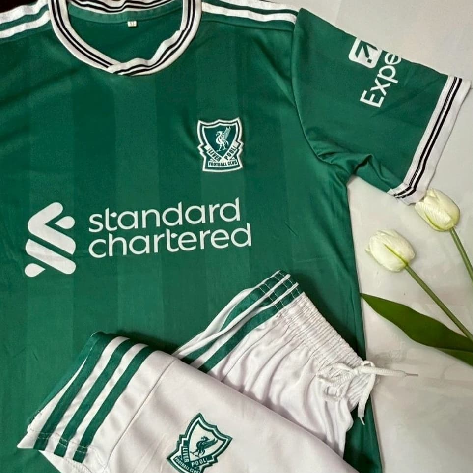 เสื้อบอลหงส์แดง สีเขียว 2025/26 รุ่นแฟนบอล ชุดแข่งผู้ชาย แขนสั้น ผ้าเบา ระบายอากาศดี ใส่สบาย รูปที่ 7