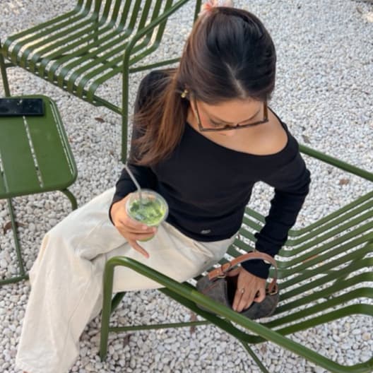 เสื้อแขนยาว ผ้านุ่มยืด ทรงเข้ารูป Minimal Muse Top รูปที่ 5
