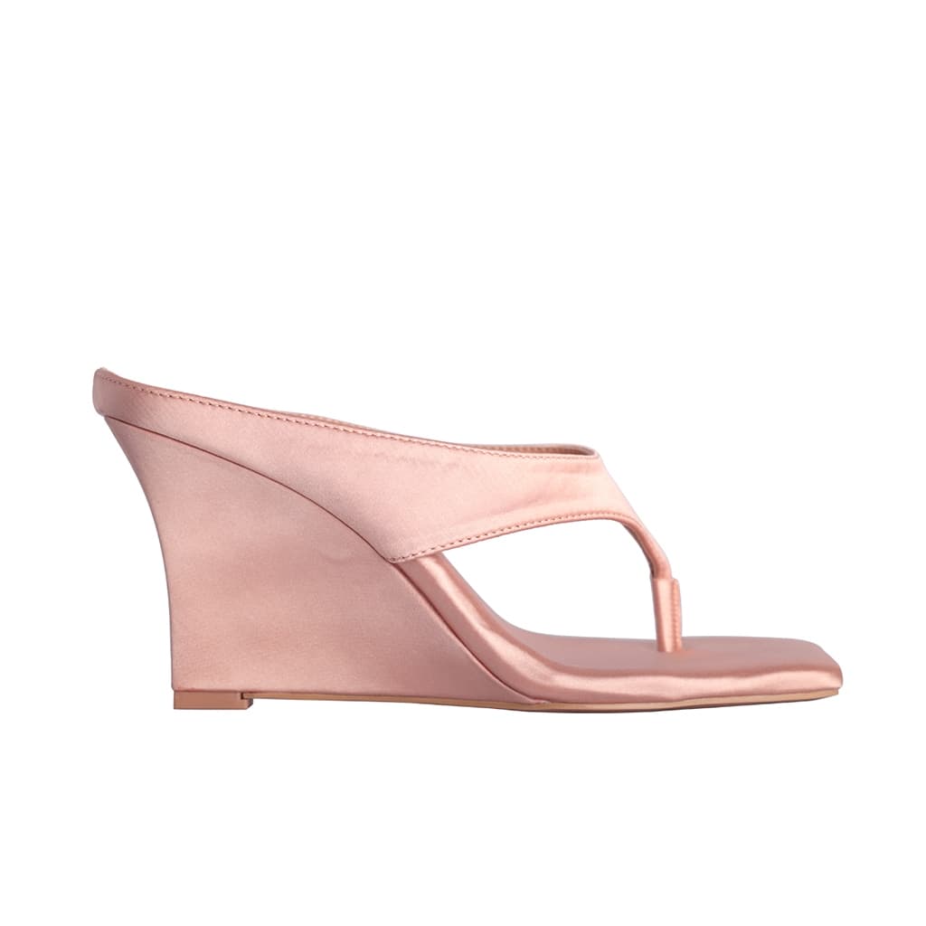 Villains SF LINARIA Thong Heels รองเท้าแตะส้นสูงผู้หญิง ส้นสูง 3.9" รูปที่ 1