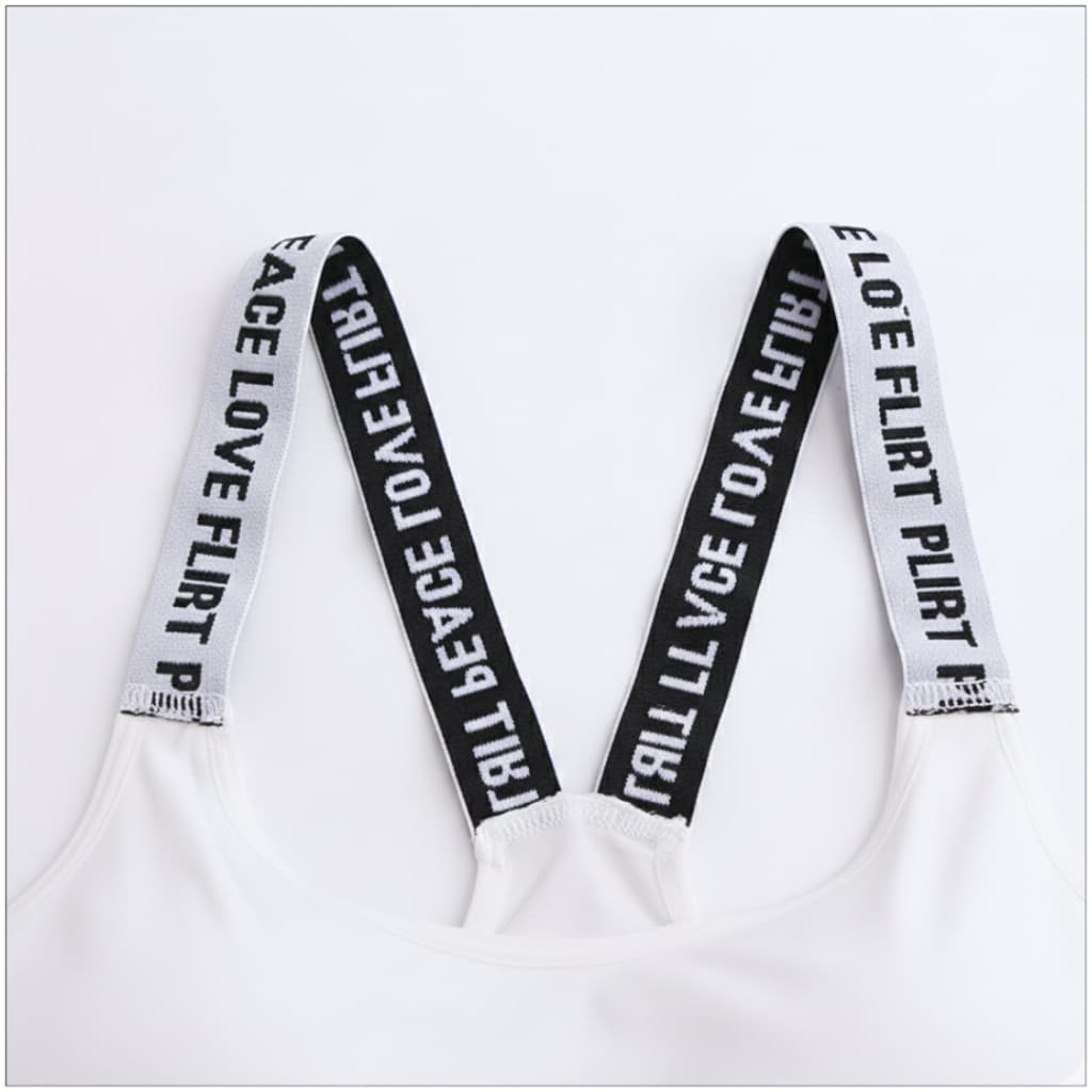 LoveIs Bra สปอร์ตบราสายลายตัวอักษร สายไขว้หลังเก๋ๆ รูปที่ 6