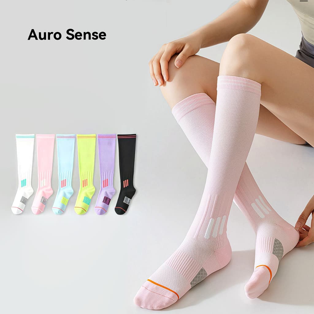 Auro Sense ถุงเท้ากีฬาแบบยาว บีบกระชับ ซัพพอร์ตน่อง ลดอาการล้า สีสันสดใส เหมาะสำหรับ วิ่ง ฟิตเนส