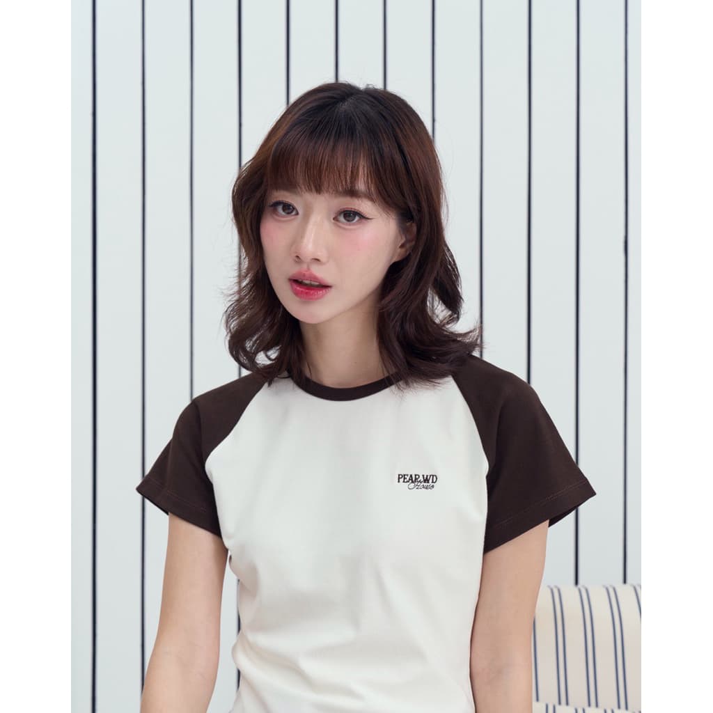 Calm cut T-shirt two tone เสื้อยืดแต่งแขนทูโทน แต่งป้ายโลโก้ รูปที่ 5