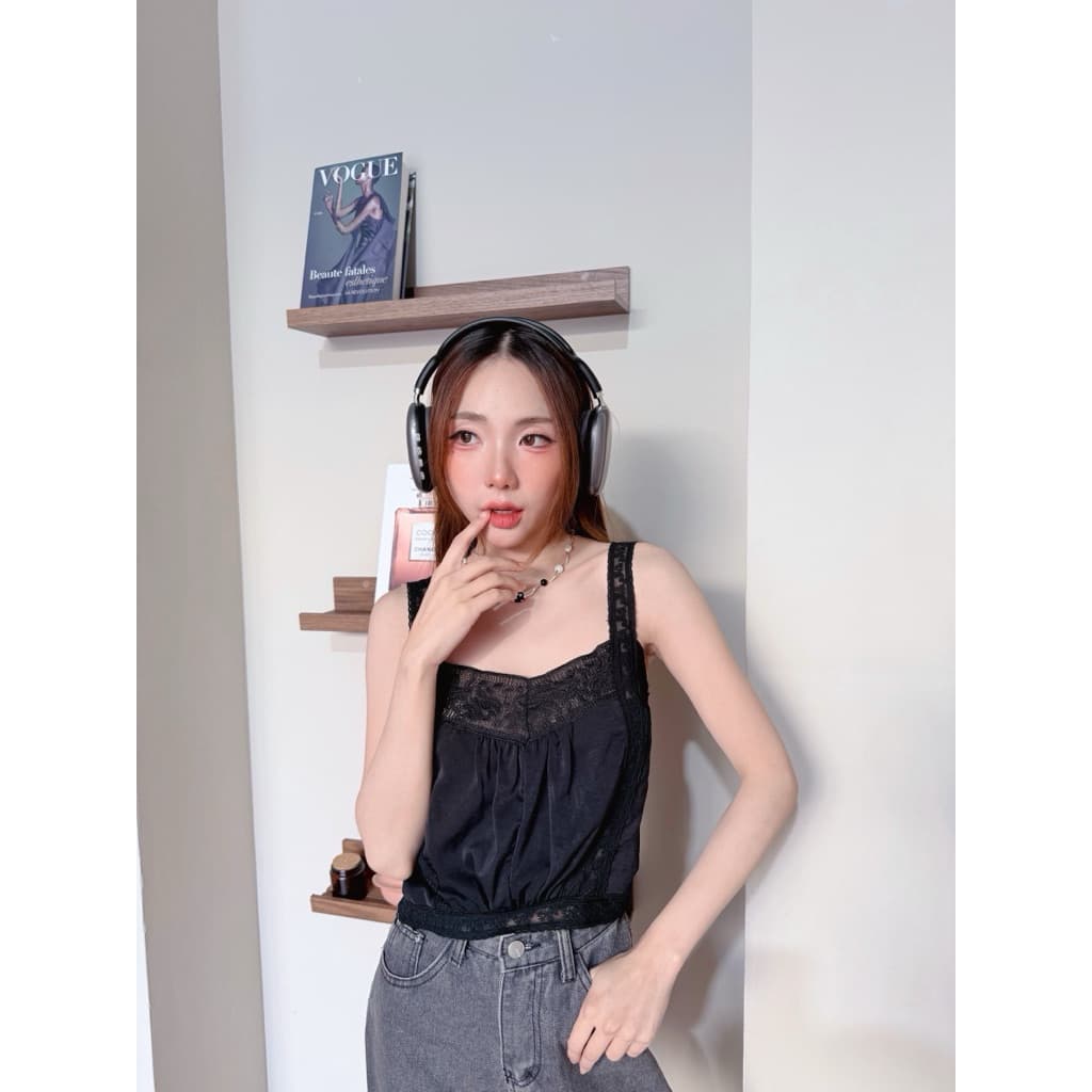 BY IRA Helena Top. เสื้อกล้ามสายเดี่ยวแต่งลูกไม้ ซีทรูข้างๆ รูปที่ 7