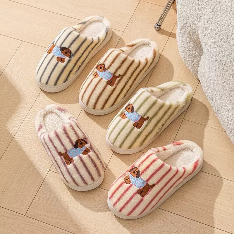 รองเท้าใส่ในบ้าน รองเท้ากำมะหยี่ สลิปเปอร์  (ลาย/DOG)พื้นยางPVC กันลื่น  NO.T817 แนะนำเพิ่ม2ไซส์ พร้อมส่ง