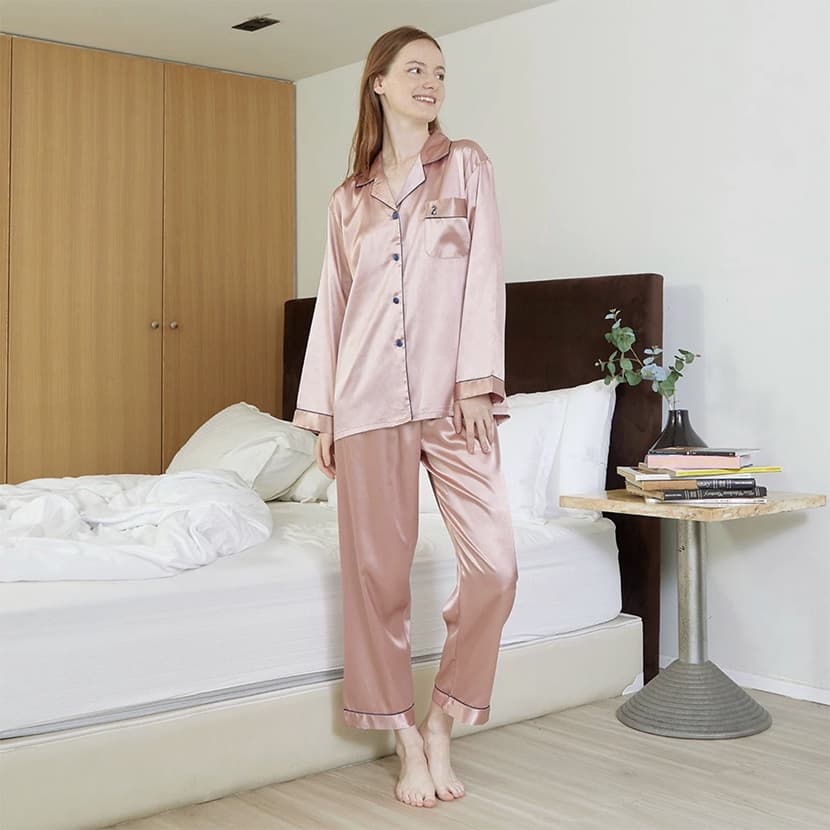 ชุดนอนผ้าซาติน Vana ชุดนอนผู้หญิงสีพื้นใส่สบาย | ชุดนอน เสื้อ กางเกง ชุดกระโปรง รูปที่ 6