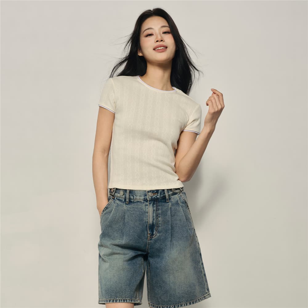 GIORDANO เสื้อยืดผู้หญิง Women's Cotton Regular Tee 05326559 รูปที่ 3