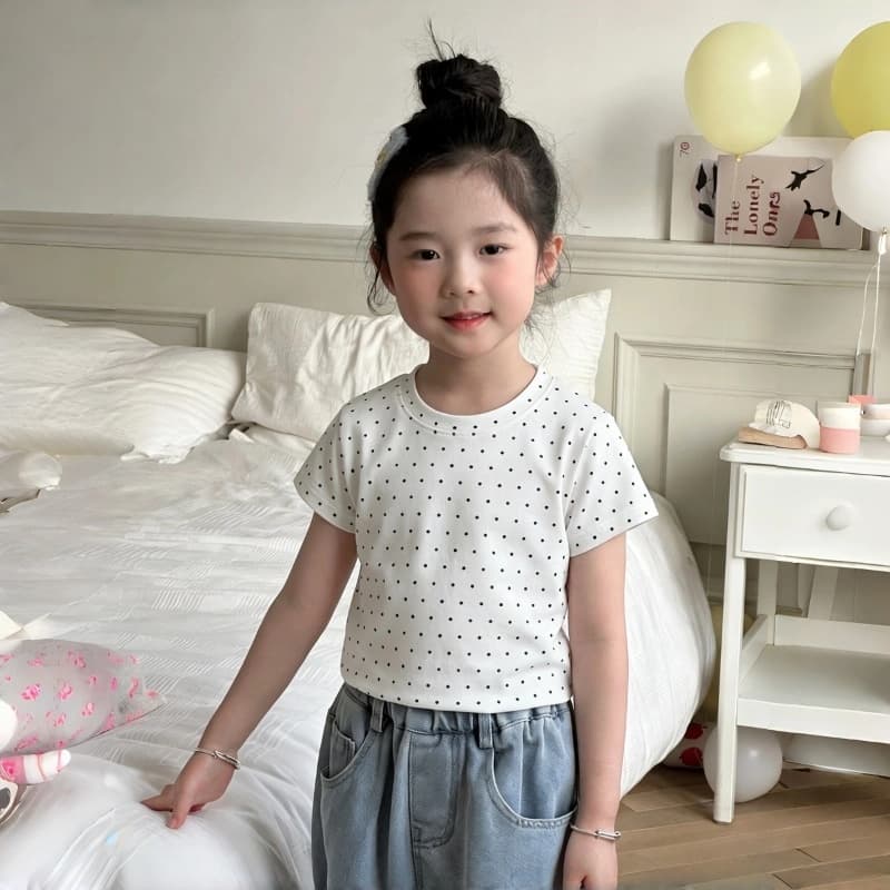 เสื้อยืดแขนสั้นลายจุดสำหรับเด็กผู้หญิง สไตล์เกาหลี ใส่ได้หลายโอกาส ทันสมัย ​​และน่ารัก เสื้อคอกลมทรงสวย รูปที่ 6