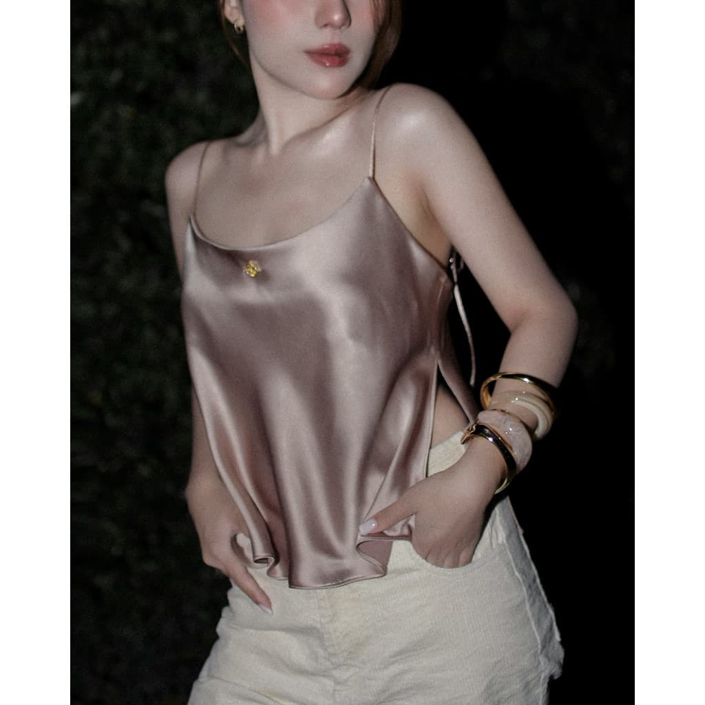 BETTIE b a s i c s a t i n / นางแบบอก 32 ใส่ S รูปที่ 4