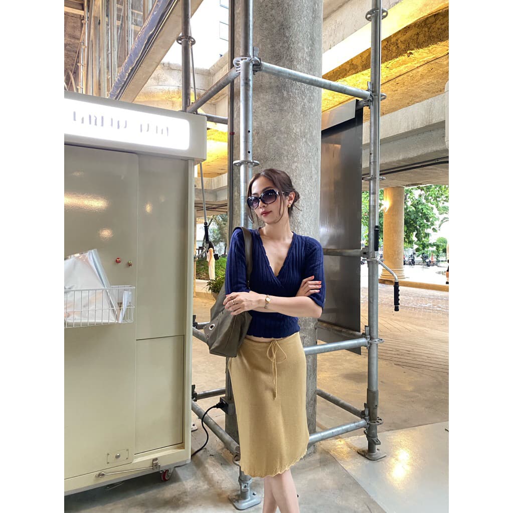 AJENMADE | MONE’ Knit Top เสื้อไหมพรมแขนสั้นไขว้อก รูปที่ 9