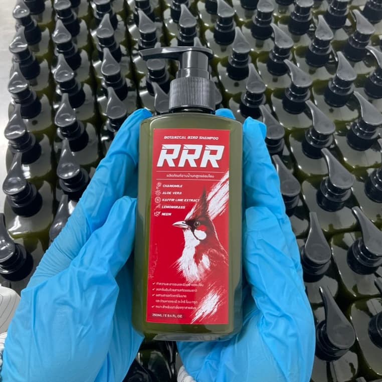 RRR เจลอาบน้ำนก สารสกัดธรรมชาติ กำจัดไรนก ล้างกลิ่นสาบตัวเมีย บำรุงขนนกให้สะอาด นุ่ม เงางา ปริมาณ: 250 ML รูปที่ 1