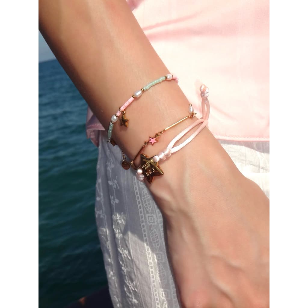 nice try studio - Star Girls Mini Pearl Bracelet สร้อยข้อมือไข่มุกแท้และลูกปัด ห้อยจี้ดาว ไม่ลอก ไม่ดำ รูปที่ 8