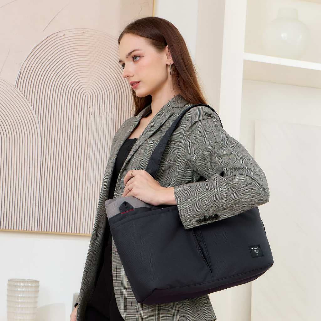 Martin relife bag กระเป๋าผ้ารีไซเคิลรุ่นมาร์ติน / 15" laptop bag / shoulder bag / crossbody bag รูปที่ 9
