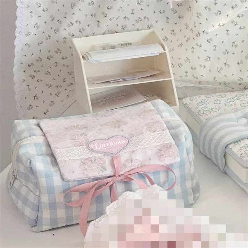 Chaichaishop 𝑺𝒘𝒆𝒆𝒕𝒊𝒆 𝒃𝒂𝒈 กระเป๋าเครื่องสำอาง ละมุน แต่งโบว์ผูก สีพาสเทล ลายสก็อต น่ารักมาก มีซิป รูปที่ 4